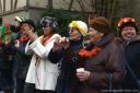 Fasching Niederhofen: Begeisterte Zuschauerinnen beim Anfeuern